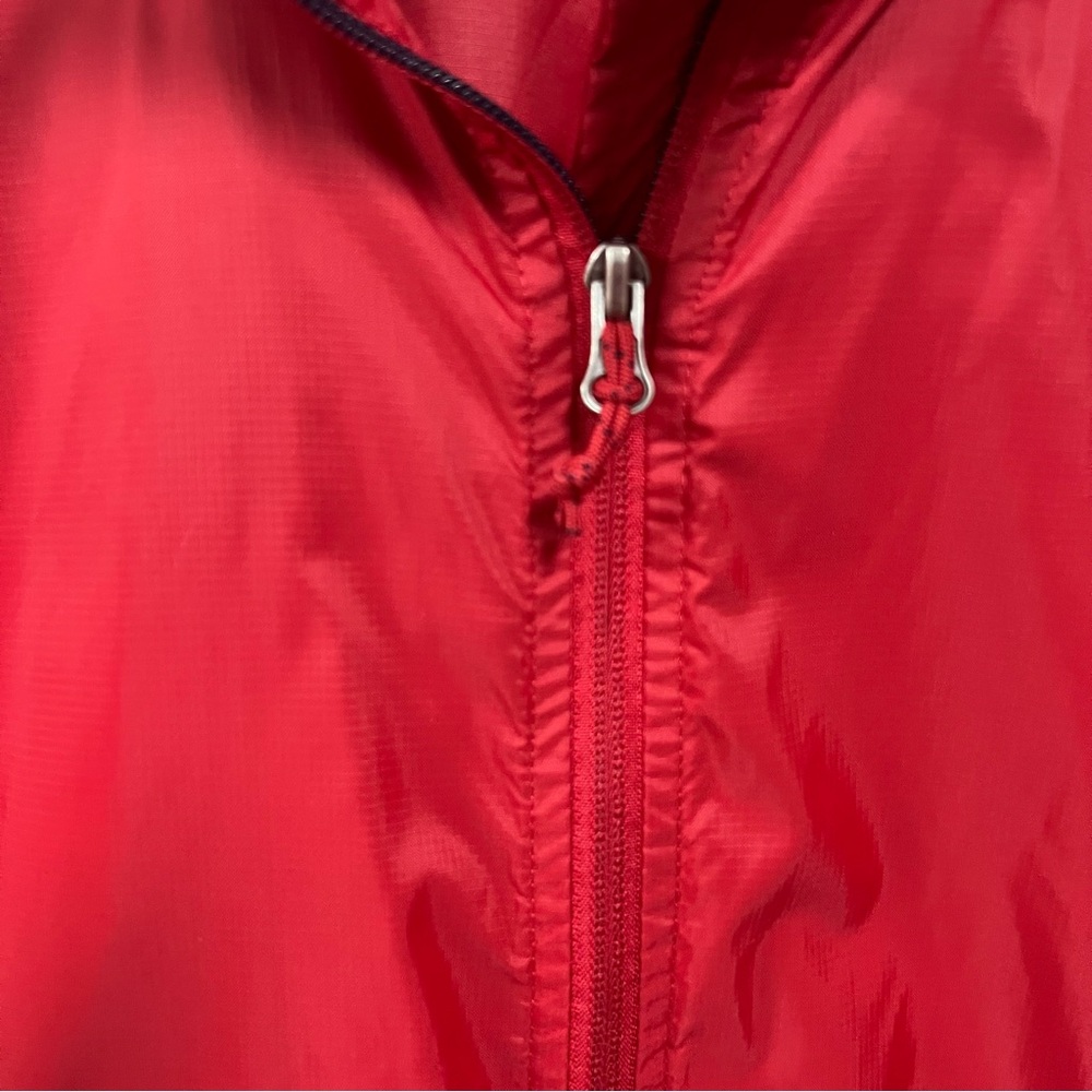 LL Bean XL Nylon Rain Jacket Windbreaker Red Full Zip Hidden Hood women Unisex - Picture 9 of 9